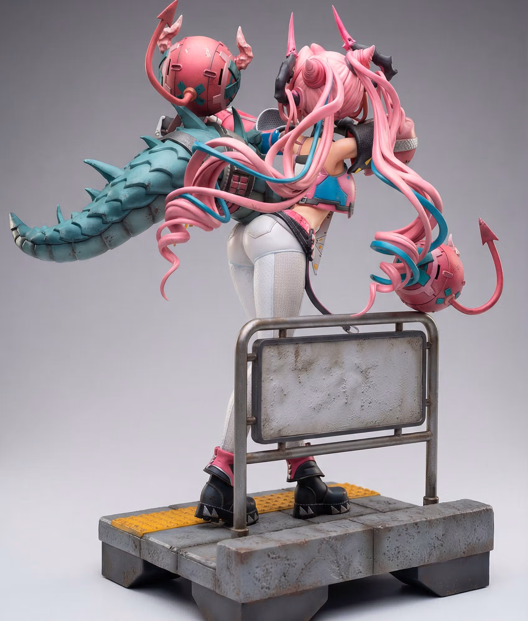 Yvonne Statue | Arknights: Endfield Fan Art by Rubim SFW 3d printed statue,Yvonne statue,Arknights: Endfield statue,3d printed figure,3d printed