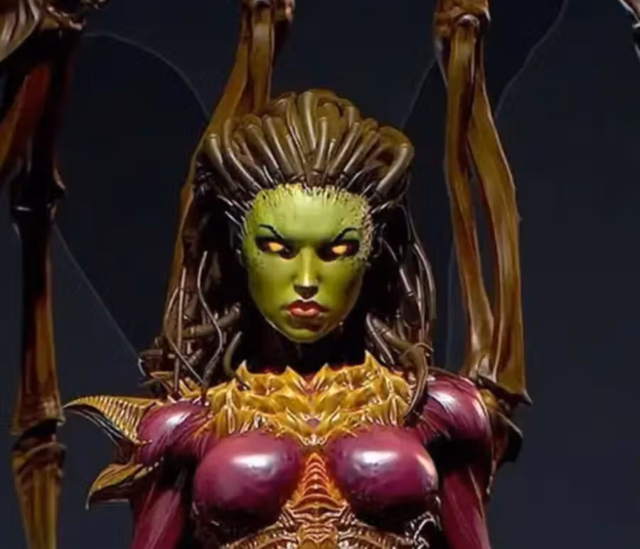 Sarah Kerrigan Statue | StarCraft Fan Art by Yan-H SFW 3d printed statue,3d printed,nsfw statue,3d printed figure,Sarah Kerrigan statue,StarCraft statue